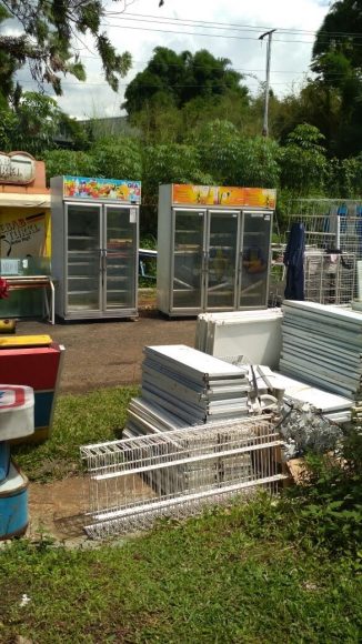 rak minimarket bekas