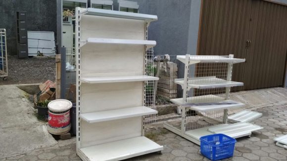 rak minimarket bekas