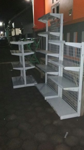 rak minimarket bekas