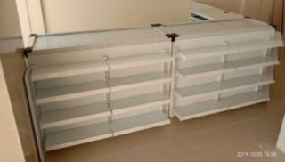 Meja kasir full shelfing