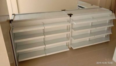 Meja kasir full shelfing
