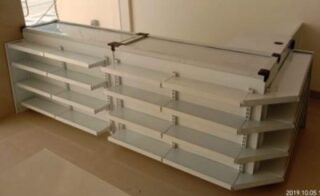 Meja kasir full shelfing